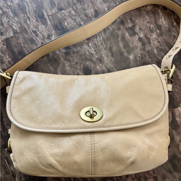 Coach - Picture 1 of 7